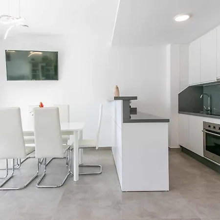 Holiday home Espectacular Adosado Con Piscina, Vistas Al Mar 4 *